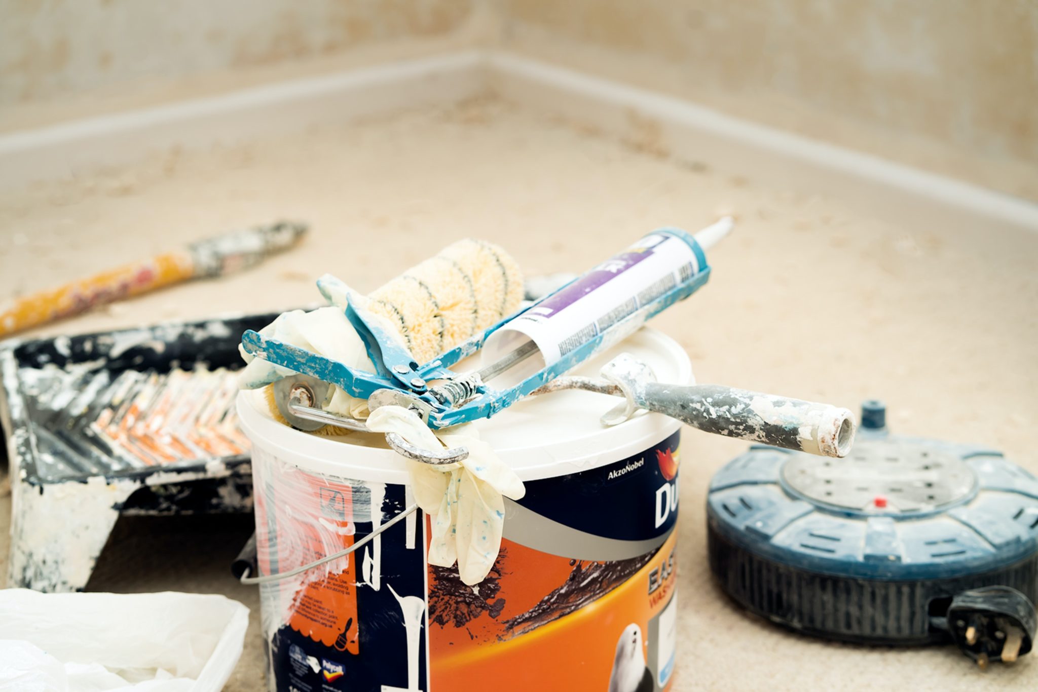 Advantages Of Hiring Commercial Caulking Contractors